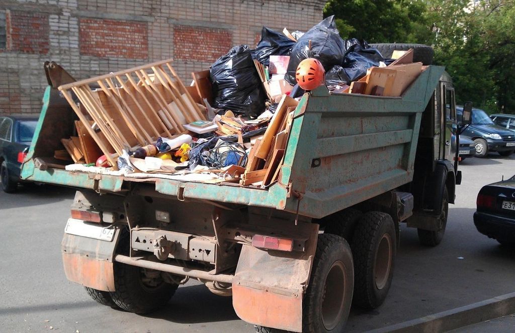 Вывоз мусора из магазина в Павловском Посаде от ПроМусор: услуги, цена от 1778 руб., утилизация отходов