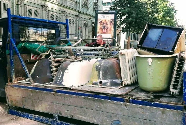 Вывоз старой сантехники в Павловском Посаде от ПроМусор: быстро, недорого от 559 руб., утилизация и грузчики